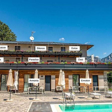 Dascio Emotion Ferienwohnung Mit Terrasse Am See Bagian luar foto