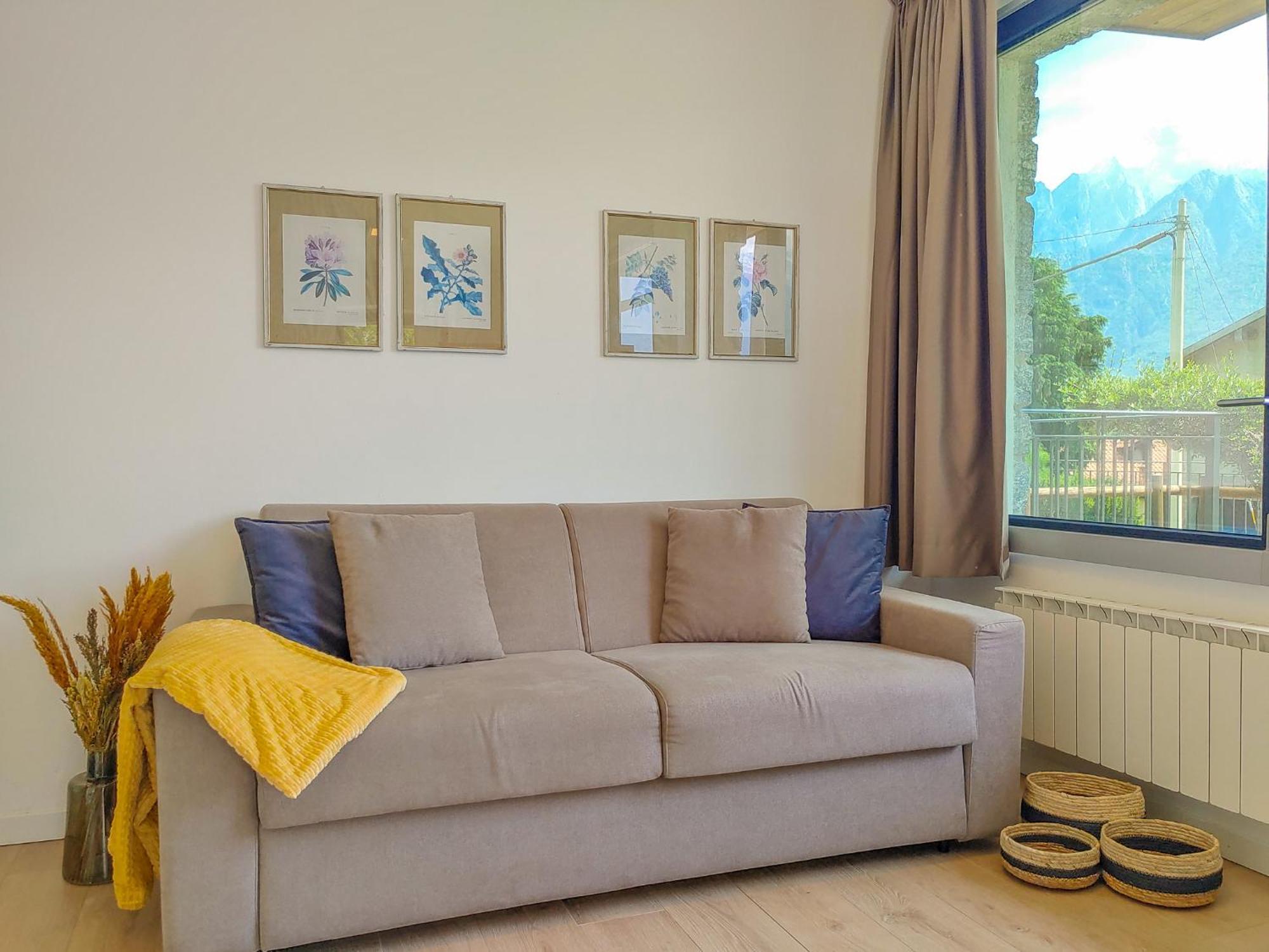 Dascio Emotion Ferienwohnung Mit Terrasse Am See Bagian luar foto