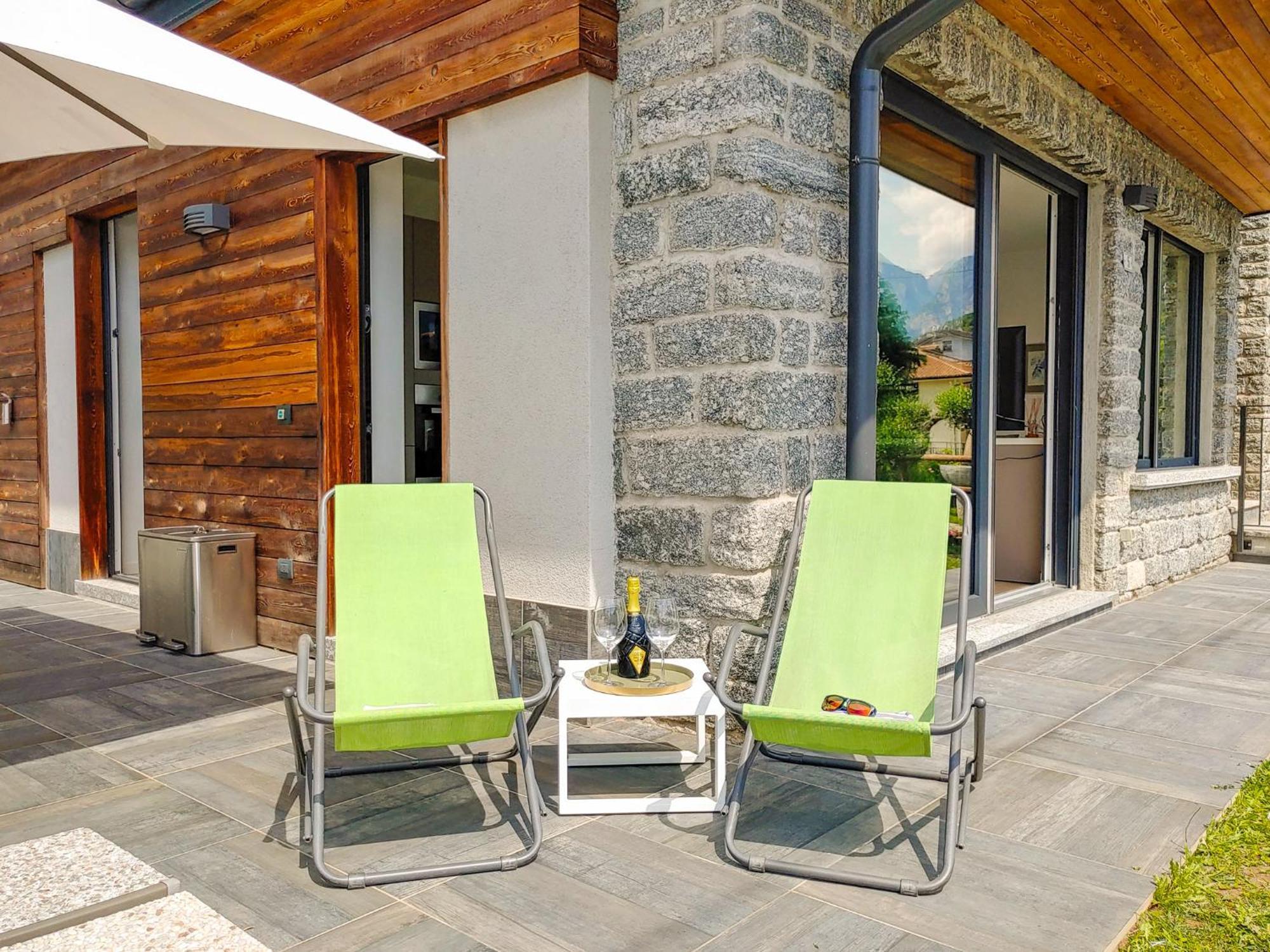 Dascio Emotion Ferienwohnung Mit Terrasse Am See Bagian luar foto