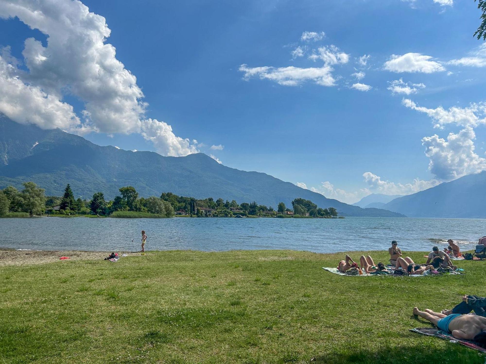 Dascio Emotion Ferienwohnung Mit Terrasse Am See Bagian luar foto