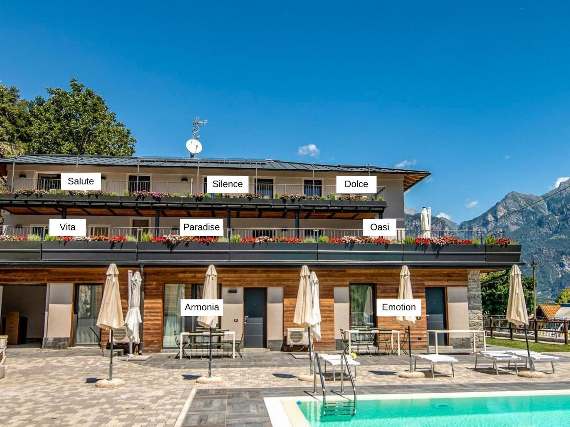 Dascio Emotion Ferienwohnung Mit Terrasse Am See Bagian luar foto